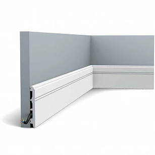 Плинтус из дюрополимера Orac Decor SX105 2000х108х13 в интерьере